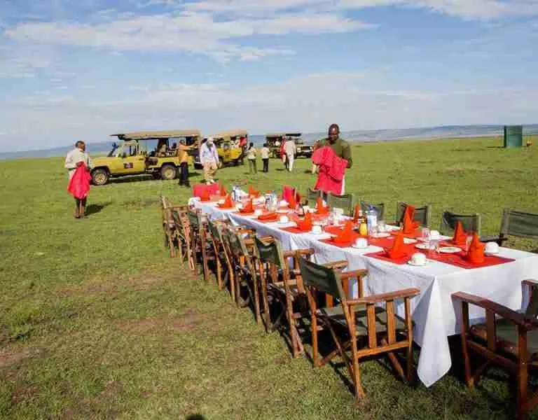 Masai Mara Hot Air Balloon safari experience   things to do in Masai Mara   Adeli Kenya Safaris   best Africa sustainable safari tour company in Kenya (5)