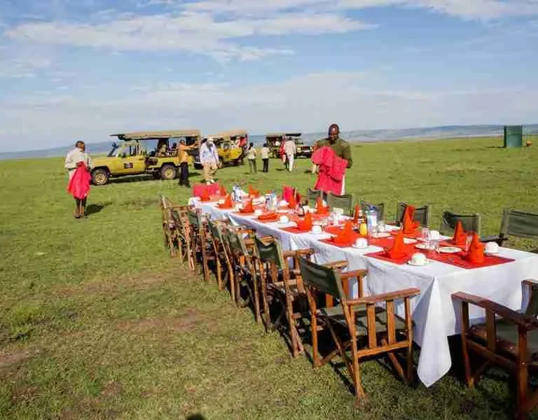 Masai Mara Hot Air Balloon safari experience things to do in Masai Mara Adeli Kenya Safaris best Africa sustainable safari tour company in Kenya (5)