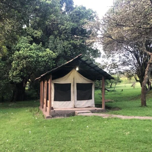 Lenchada Tourist Camp Masai Mara Book Kenya cheap budget friendly safari tours for Backpackers with Adeli Kenya Safaris