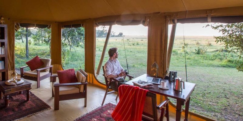 Elephant-Pepper-Camp---accommodation---main-areas---library-&-lounge