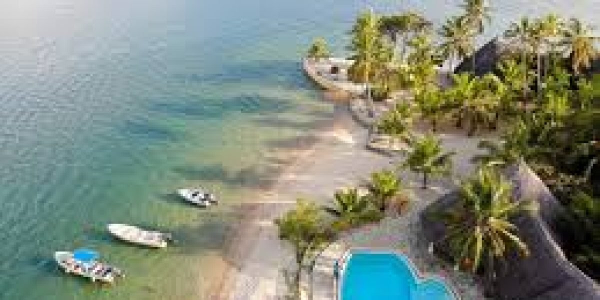 Manda Bay Lamu - Book Lamu Island beach holiday packages for Kenya Residents with Adeli Kenya Safaris.