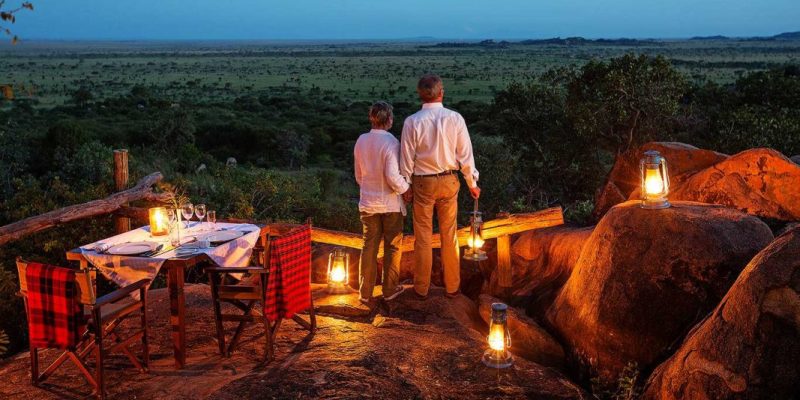 Serengeti-Pioneer-Camp---activities---private-dinner-overlooking-the-savannah